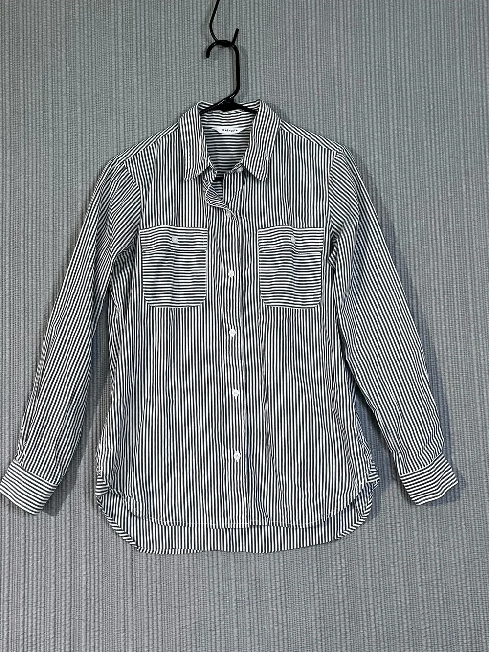 Athleta Headlands Utility Stripe Button Down Shirt Gray Womens XS Pockets